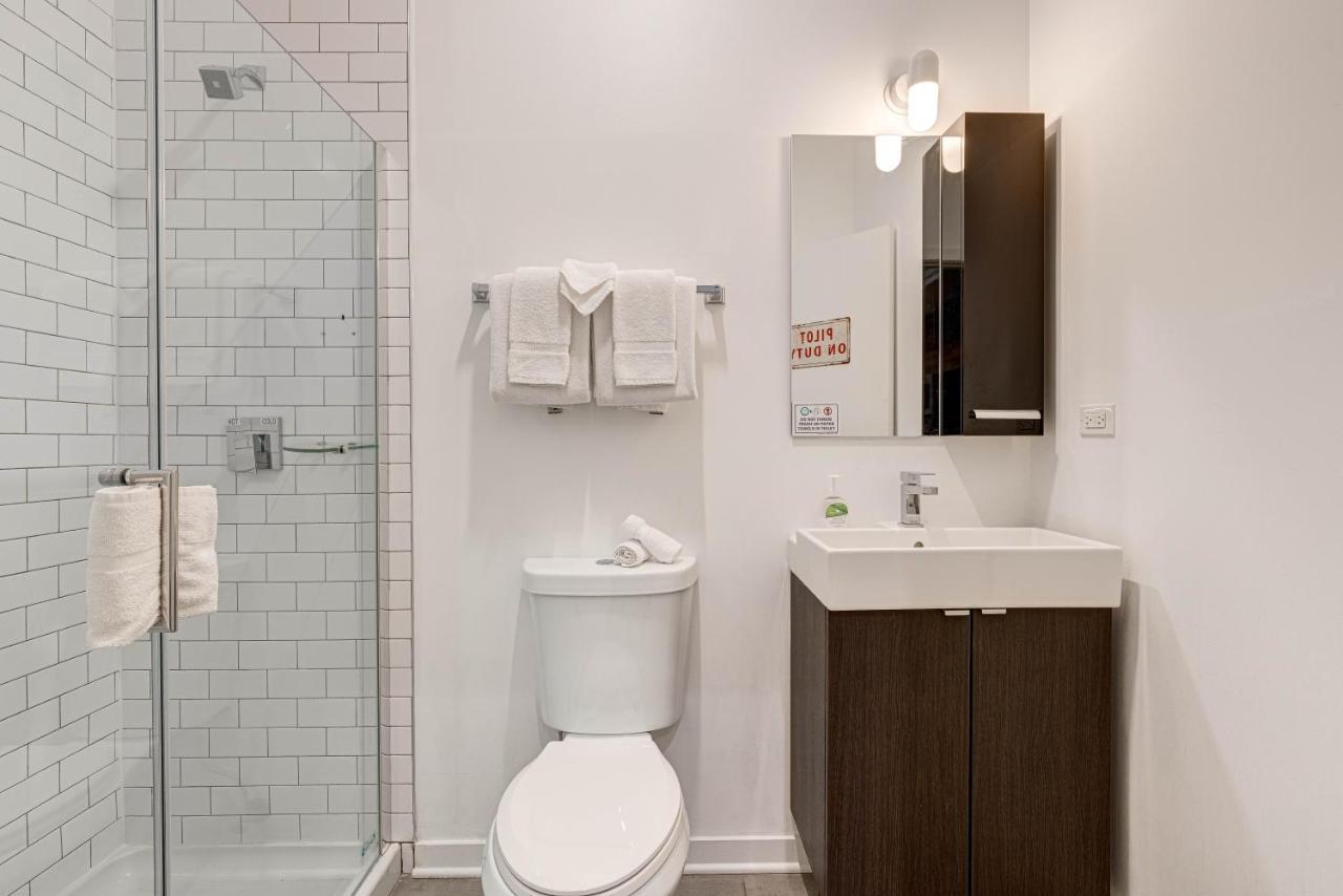 Cabin 105 By 747 Lofts Chicago Eksteriør bilde
